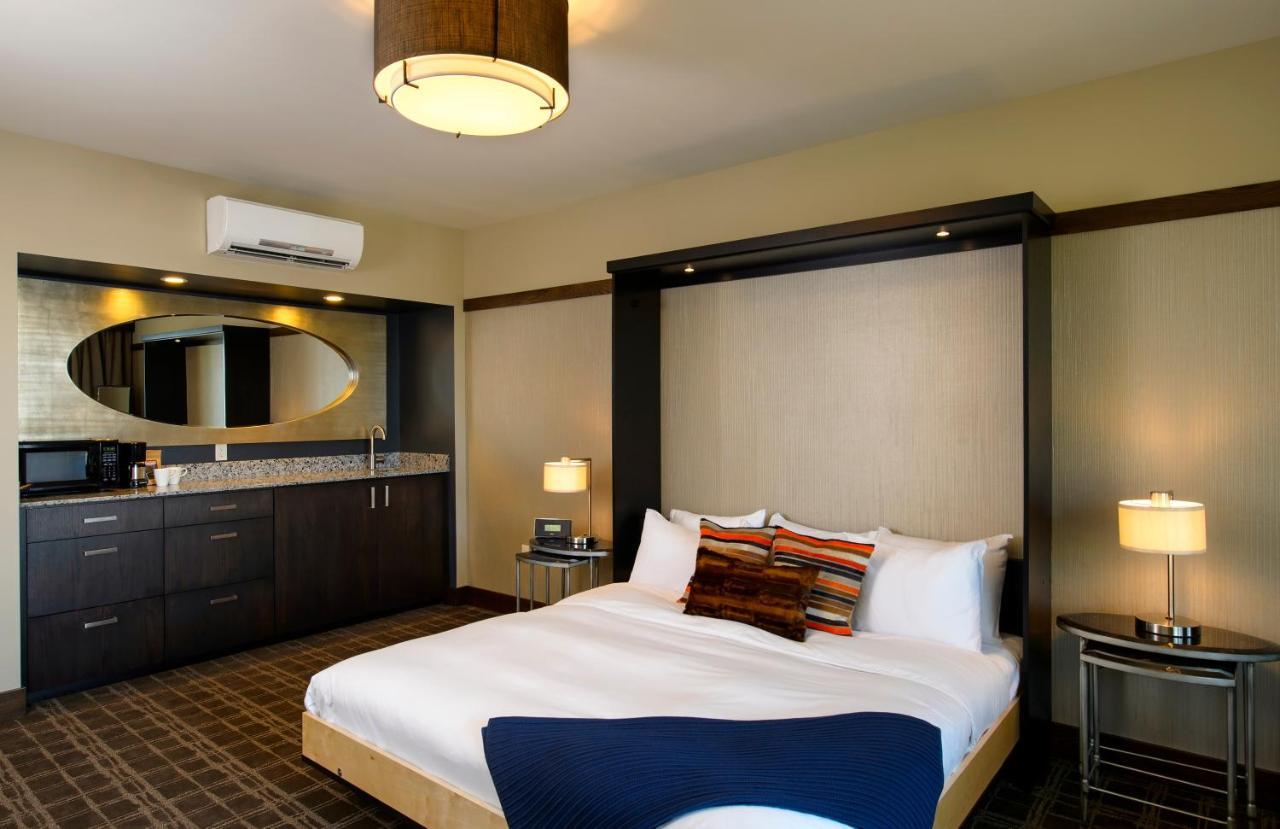 Tetherow Hotel Deschutes River Woods Exterior photo