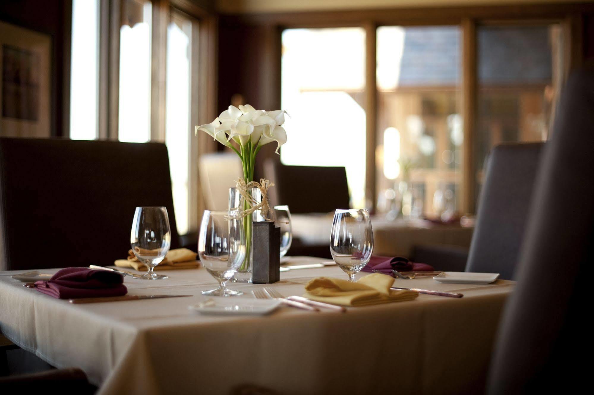 Tetherow Hotel Deschutes River Woods Exterior photo