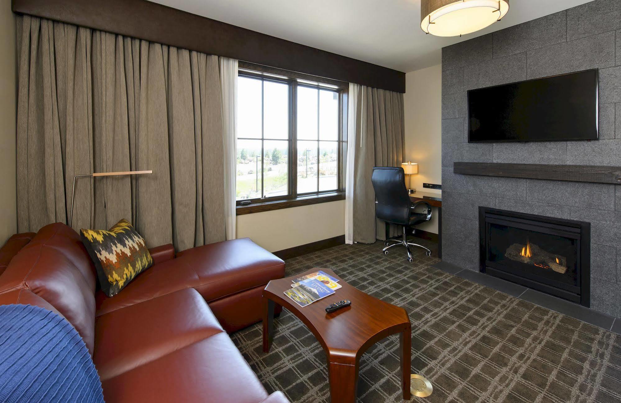 Tetherow Hotel Deschutes River Woods Exterior photo