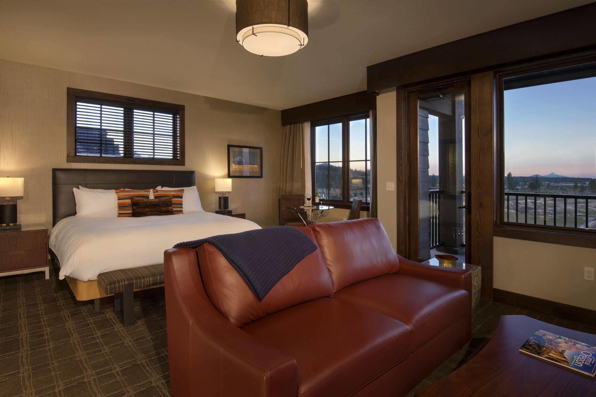 Tetherow Hotel Deschutes River Woods Exterior photo